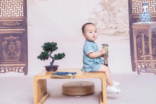 进贤怀孕多久小腹会隆起